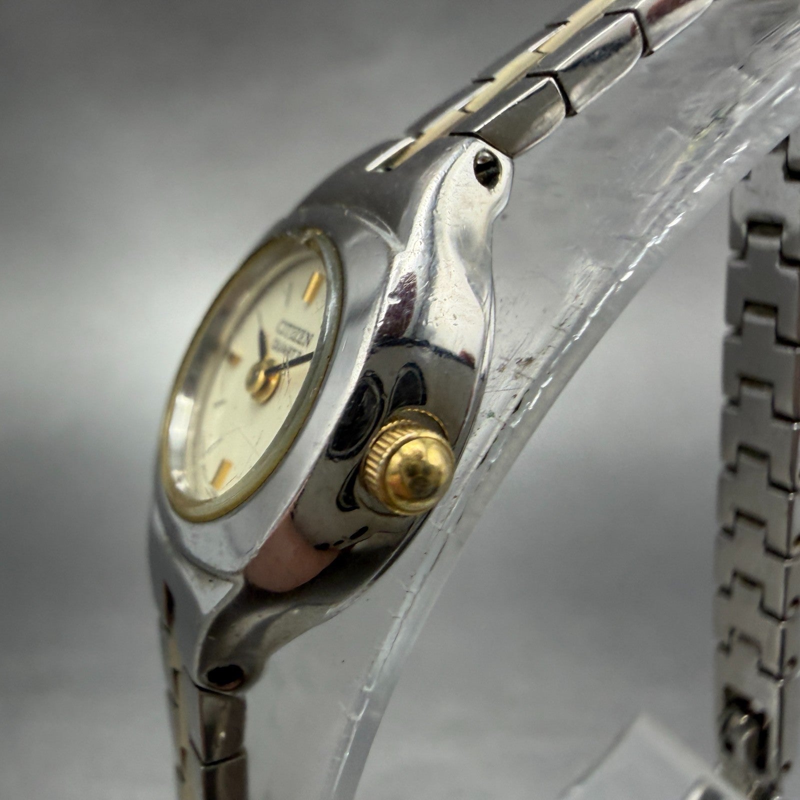 Citizen Watch Women 17mm Cream Dial Two Tone Round 5920-S91531 New Battery HG42