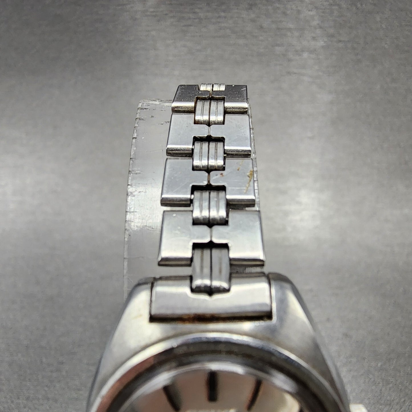 Seiko Automatic Watch Women 25mm Silver Dial Silver Tone Daydate 27060020 Runs4