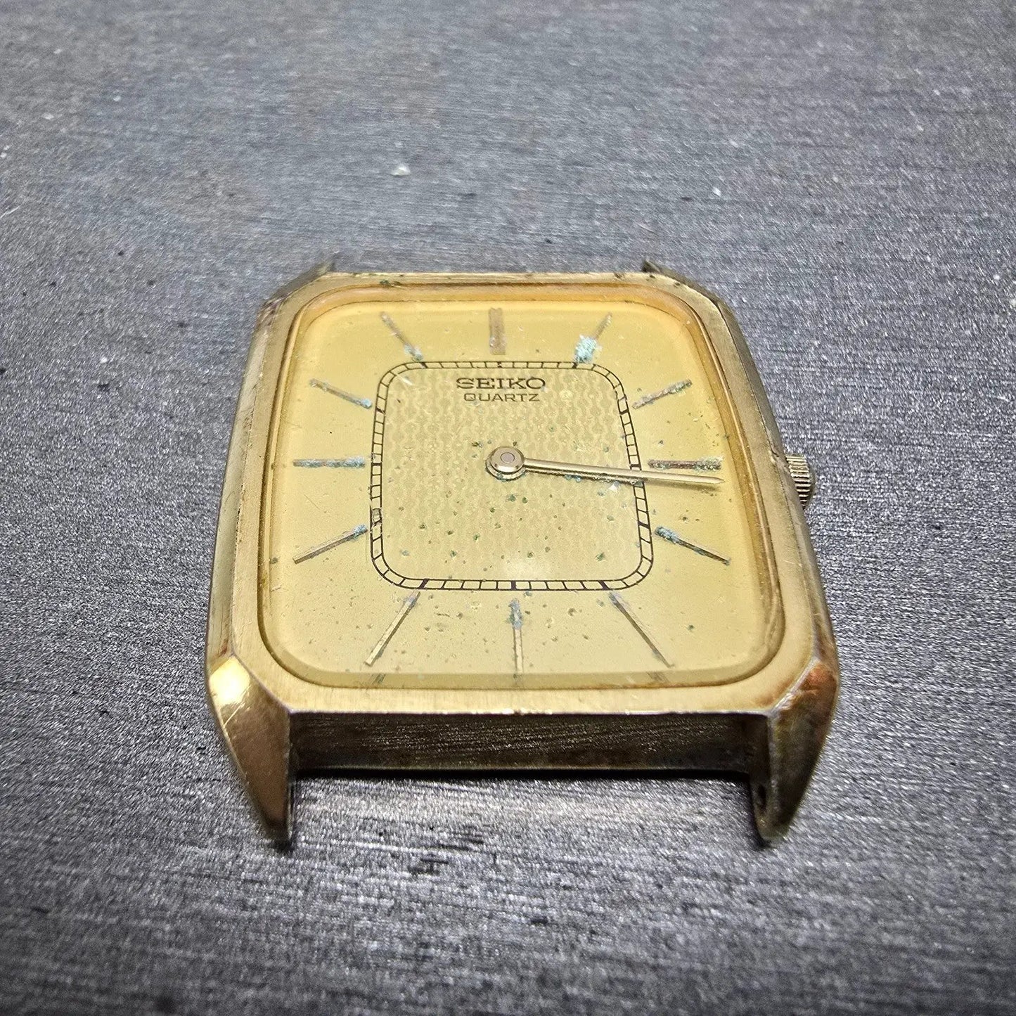Seiko Tank Watch Men 27mm Champagne Dial Gold Tone Rectangle 6020-5409 PARTS VTG3