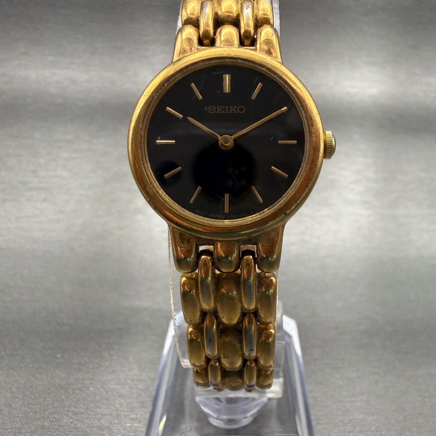 Seiko Watch Women 24mm Black Dial Gold Tone Round V700-6389 New Battery5