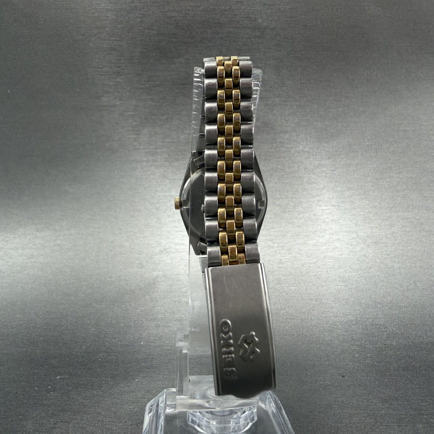 Seiko SQ Watch Women 24mm Gold Dial Two Tone Daydate 24mm Round New Battery ID47