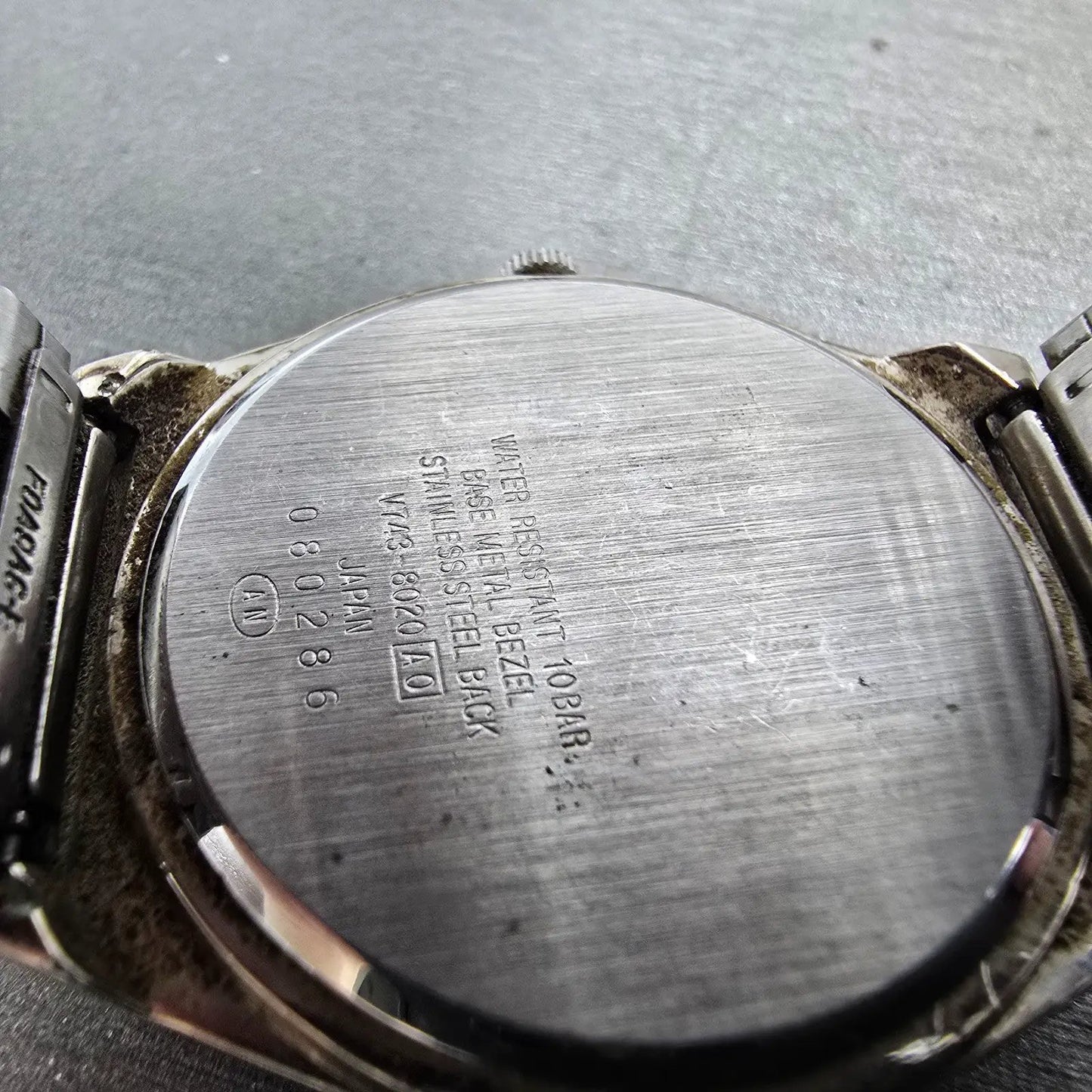 Seiko Alba Watch Men 36mm Luminous Dial Silver Tone Daydate V743-8020 PARTS VTG8