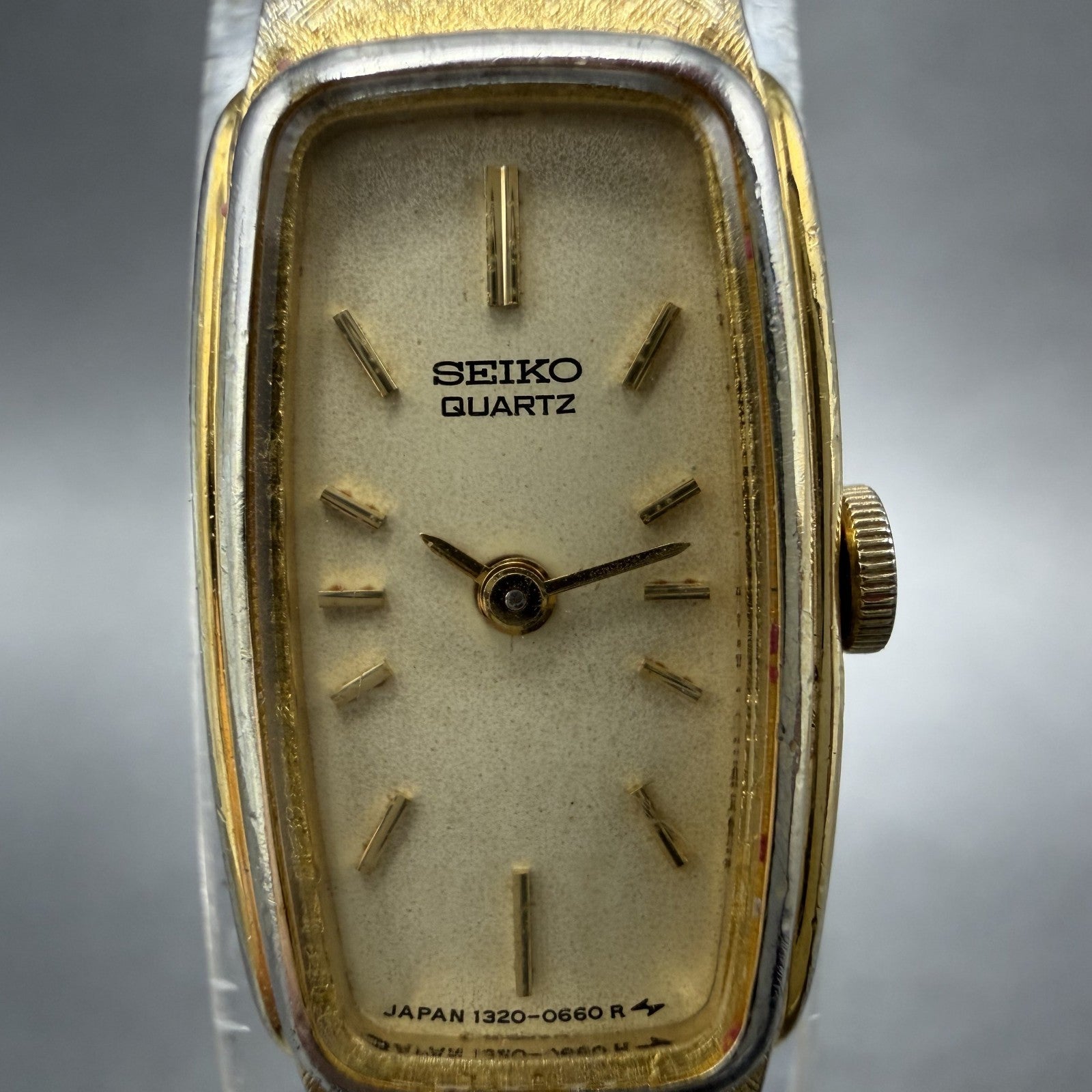 Seiko Tank Watch Women 13mm Champagne Dial Gold Tone 13205549 New Battery1