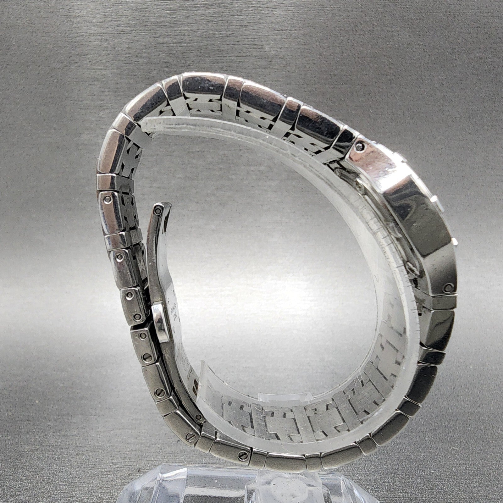 Concord Saratoga Watch Women 25mm White Dial Stainless Steel Date Round New Batt8