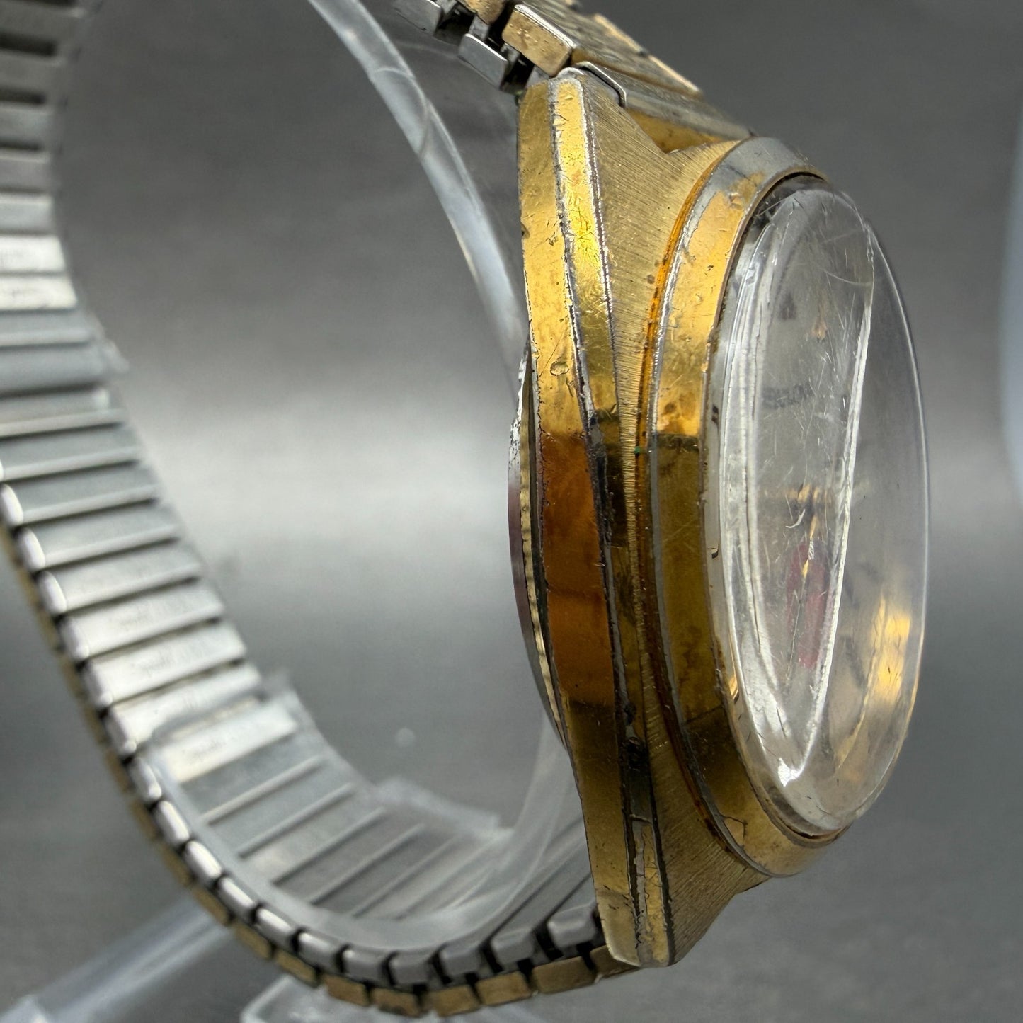 Bulova Automatic Watch Men 36mm Champagne Dial Gold Tone Daydate 57036 PARTS VTG4