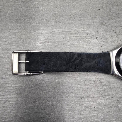 Swatch Irony BLACK FLOWER Watch Women Silver Dial Silver Tone YLS146 New Battery11
