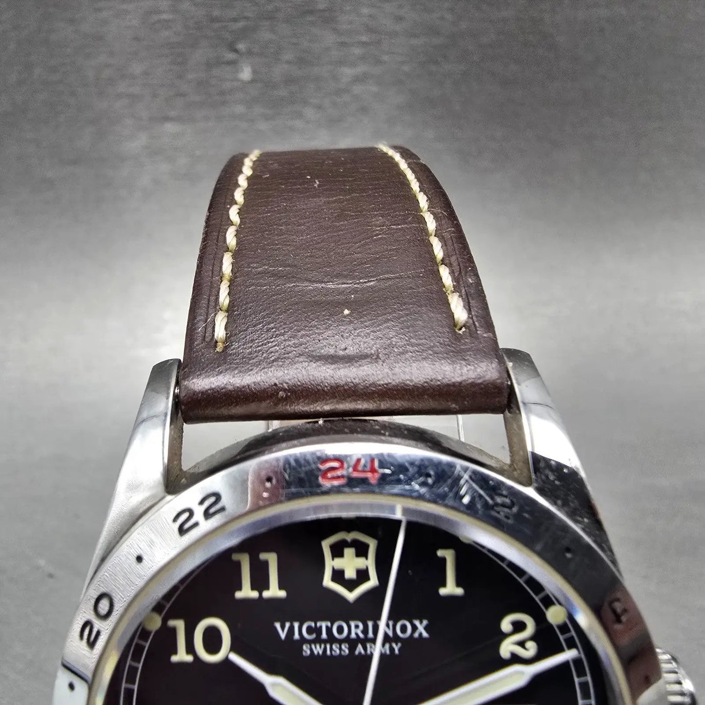 Victorinox Swiss Army Infantry GMT Watch Men 39mm Black Dial Steel Date New Batt5