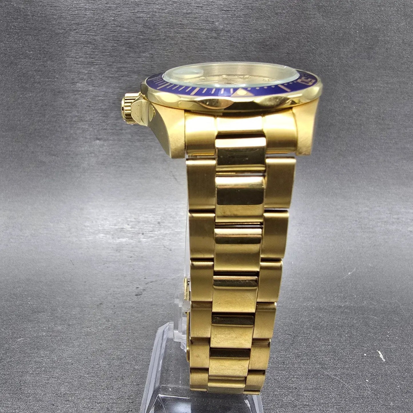 Invicta Pro Diver Watch Men 40mm Champagne Dial Gold Tone Date 14124 New Batt LH7