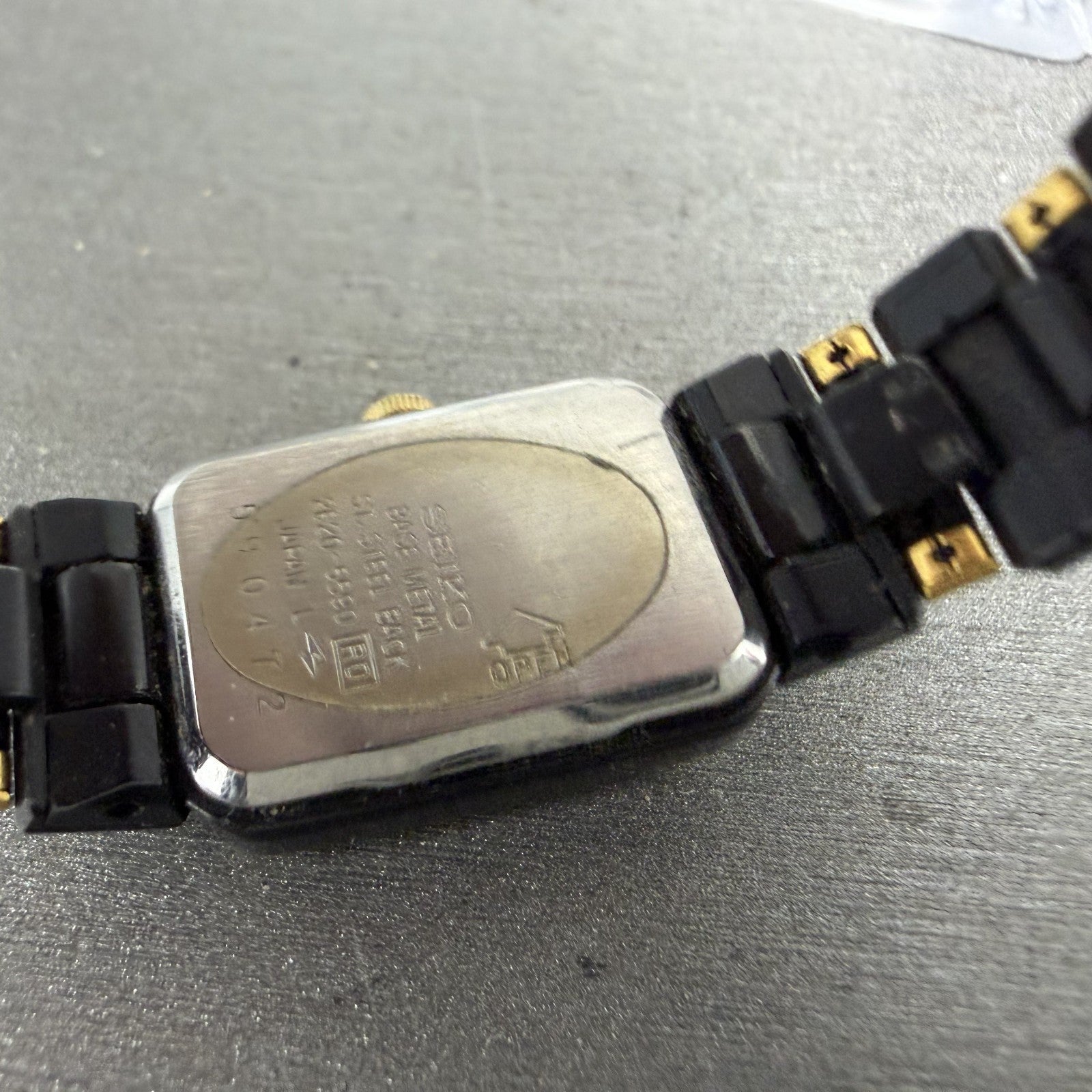 Seiko Tank Watch Women 14mm Black Dial Black & Gold Tone 2E20-5590 New Battery9