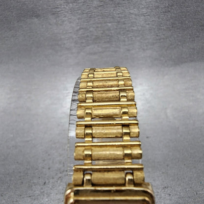 Seiko Tank Watch Women 17mm Champagne Dial Gold Tone 12215700 New Battery4