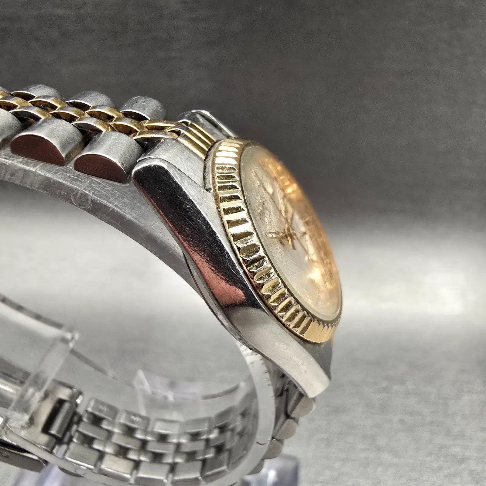 Seiko Watch Women 23mm Silver Dial Two Tone Daydate Round 7N83-0049 New Battery3