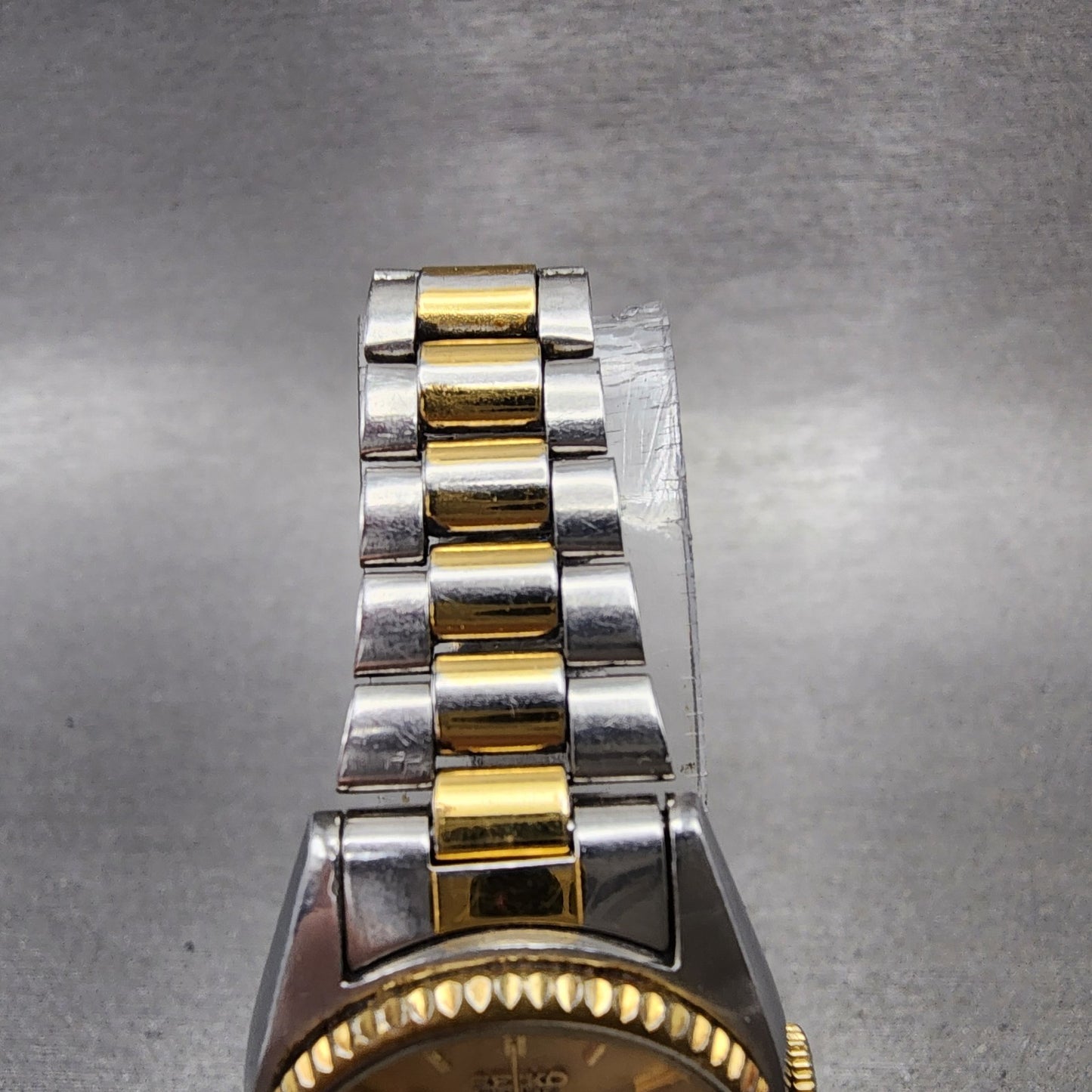 Seiko SQ Watch Women 24mm Champagne Dial Two Tone Daydate 85230050 New Battery4