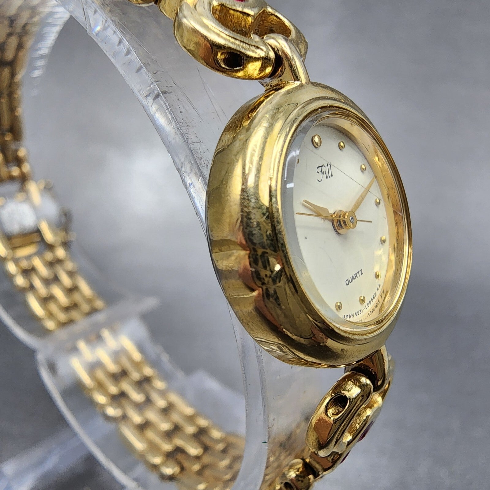 Vega Fill Watch Women 19mm Cream Dial Gold Tone Round Red Gems New Battery3