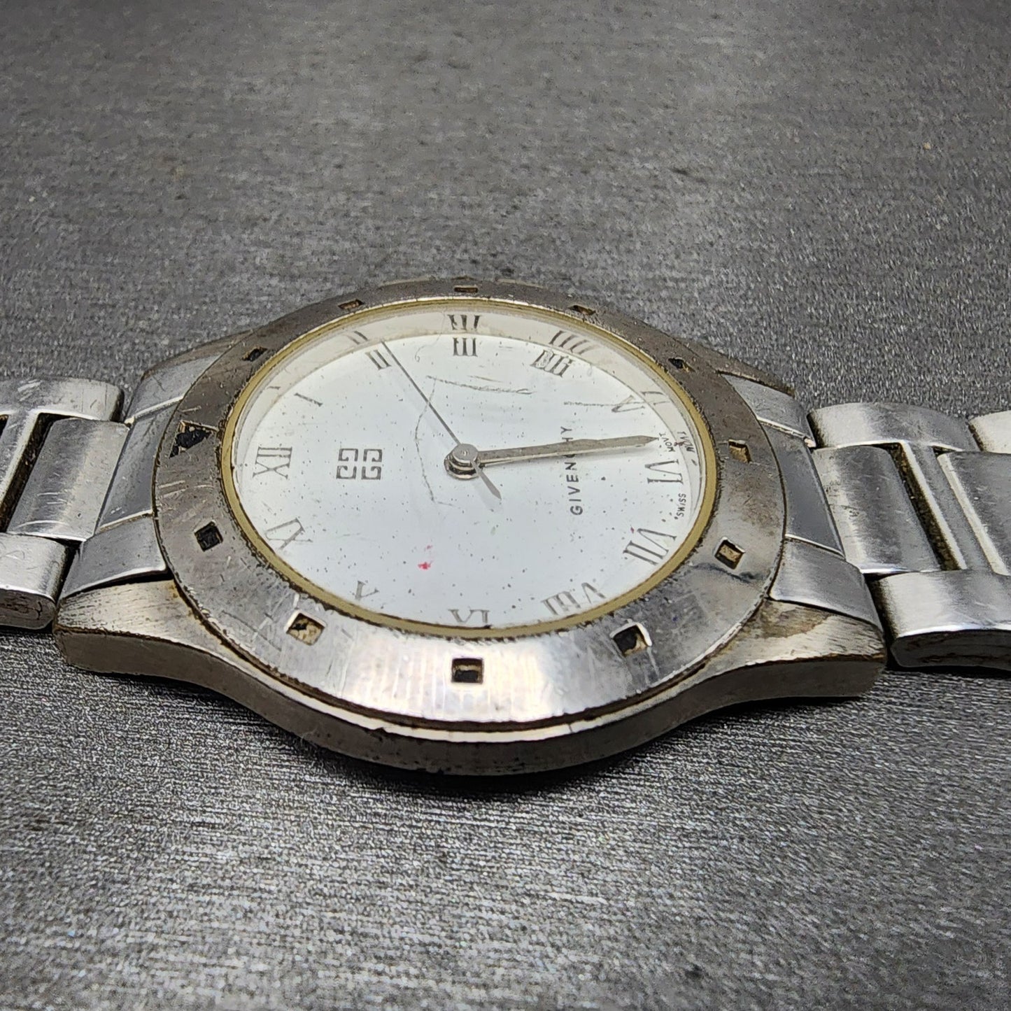 Givenchy Watch Men 35mm White Dial Silver Tone Round  Broken Bracelet PARTS6