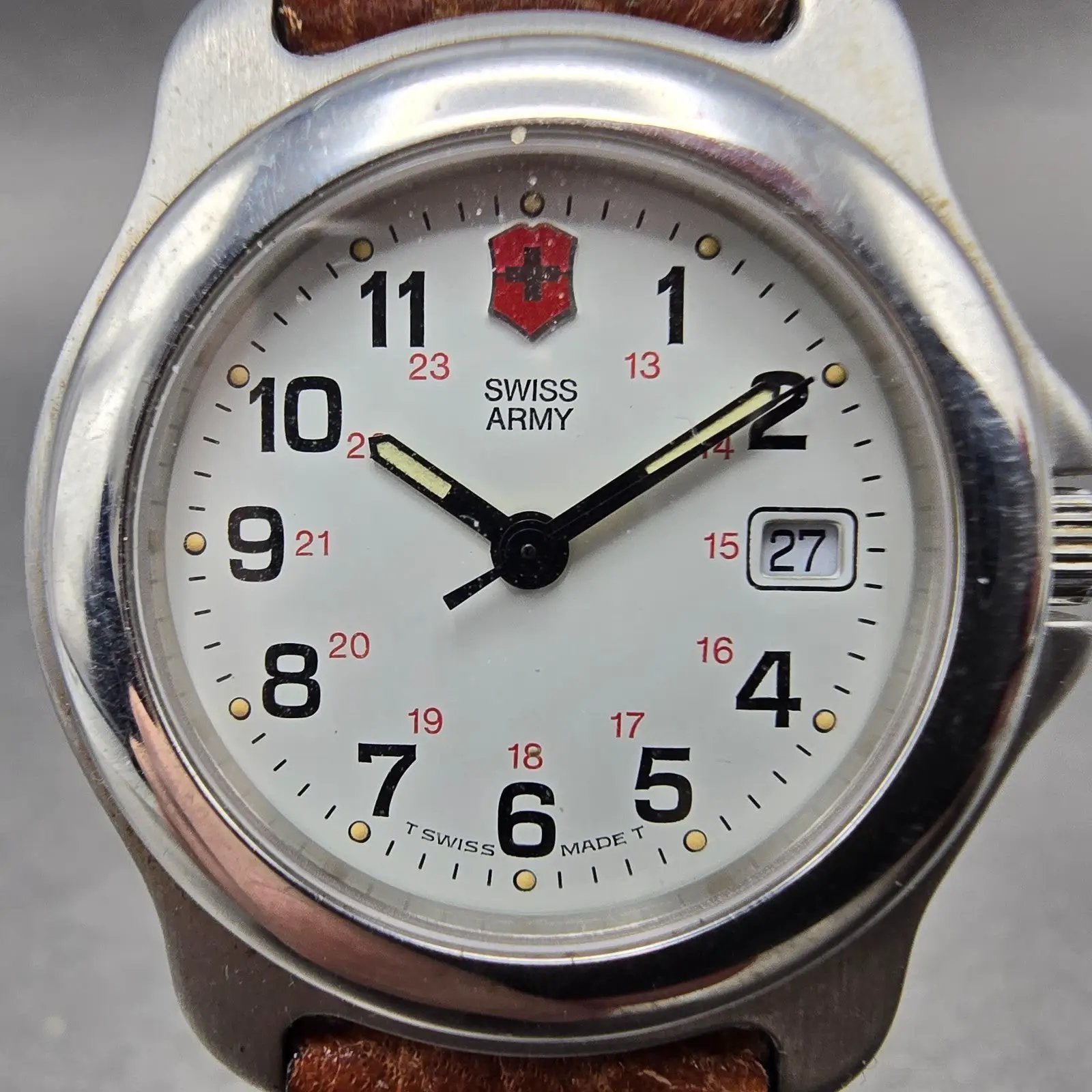 Victorinox Swiss Army Watch Women 29mm White Dial Date AM-3723 Round PARTS2