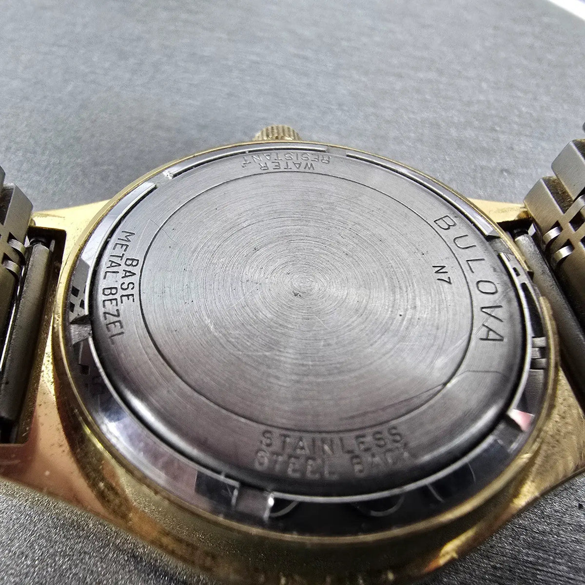 Bulova Accutron Watch Men 35mm Brown Dial Gold Tone Daydate Octagon PARTS N711