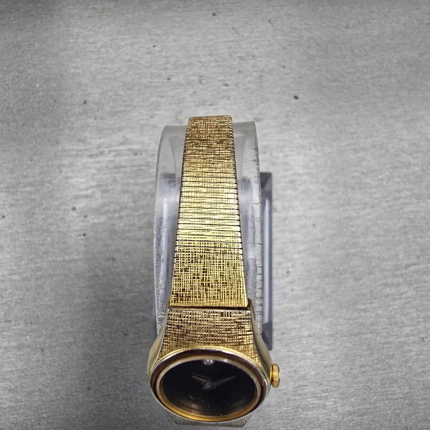 Seiko Watch Women 17mm Black Dial Gold Tone Oval 2Y00-0069 New Battery Vintage4