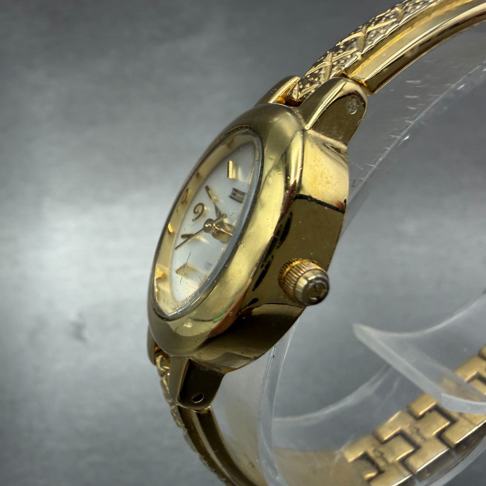 Elgin Watch Women 18mm MOP Dial Gold Tone Oval EG8074 Diamond New Battery2