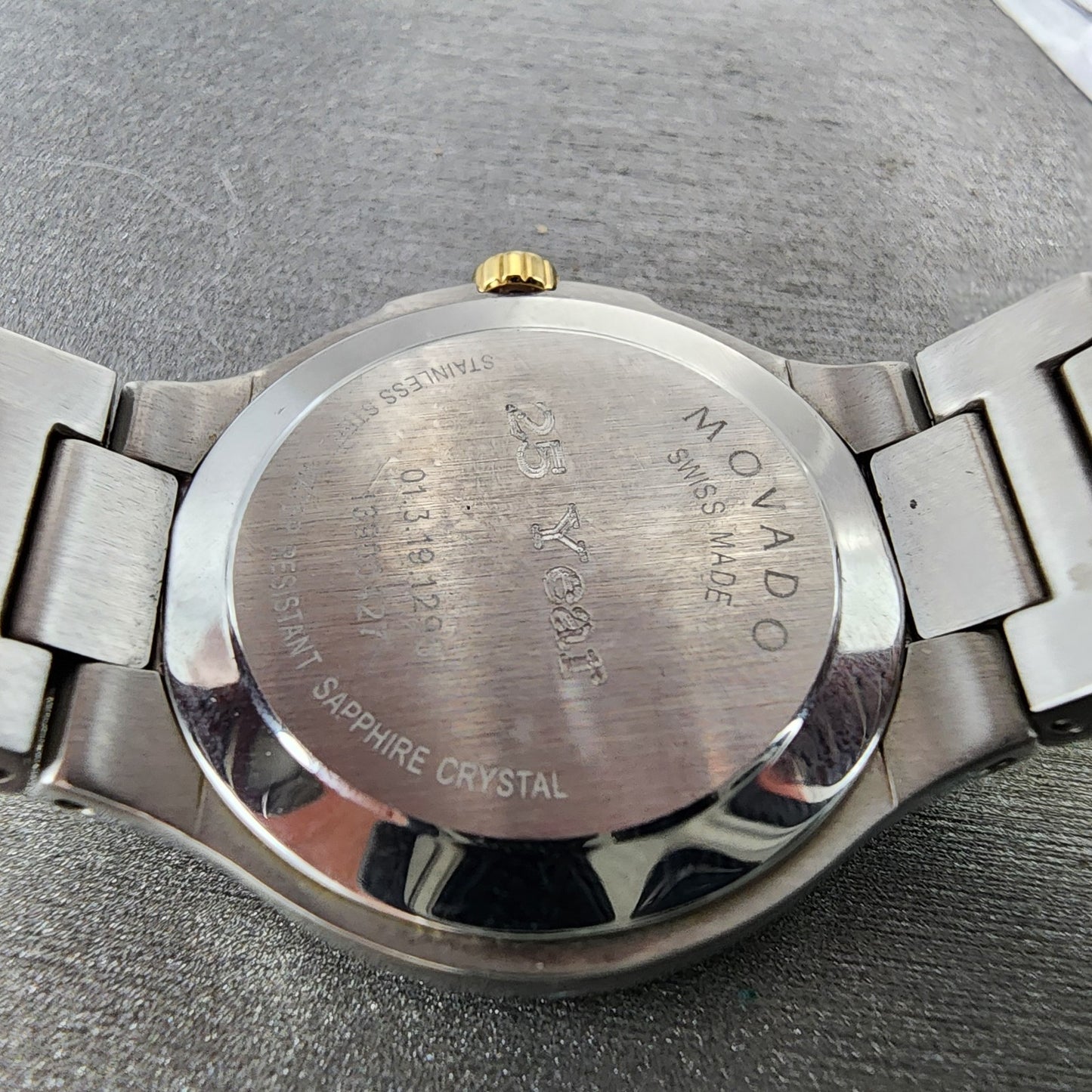 Movado Museum Watch Women 28mm Black Dial Two Tone Round 01.3.19.1296 New Batt9