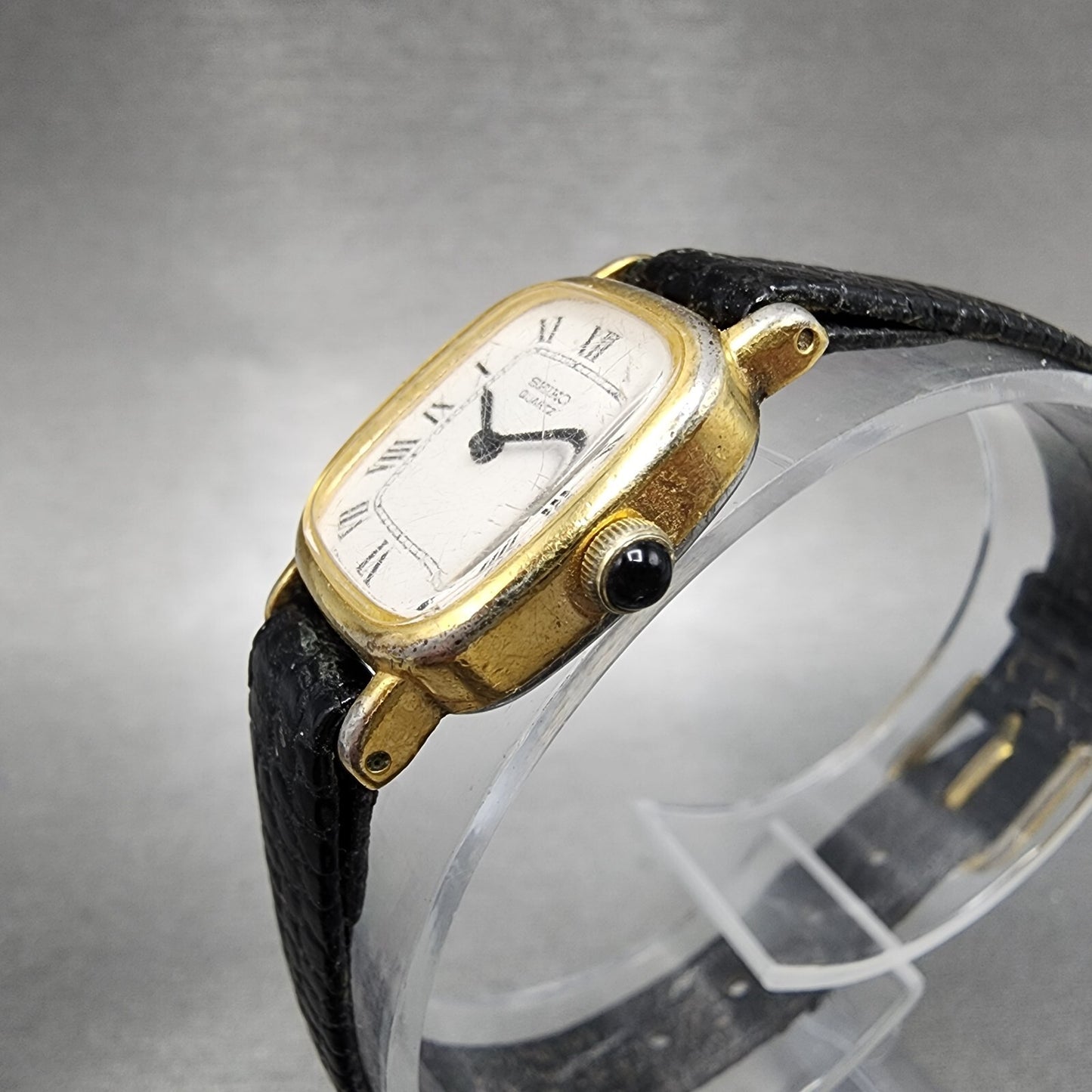 Seiko Watch Women 16mm White Dial Gold Tone Rectangle 14006560 New Battery2