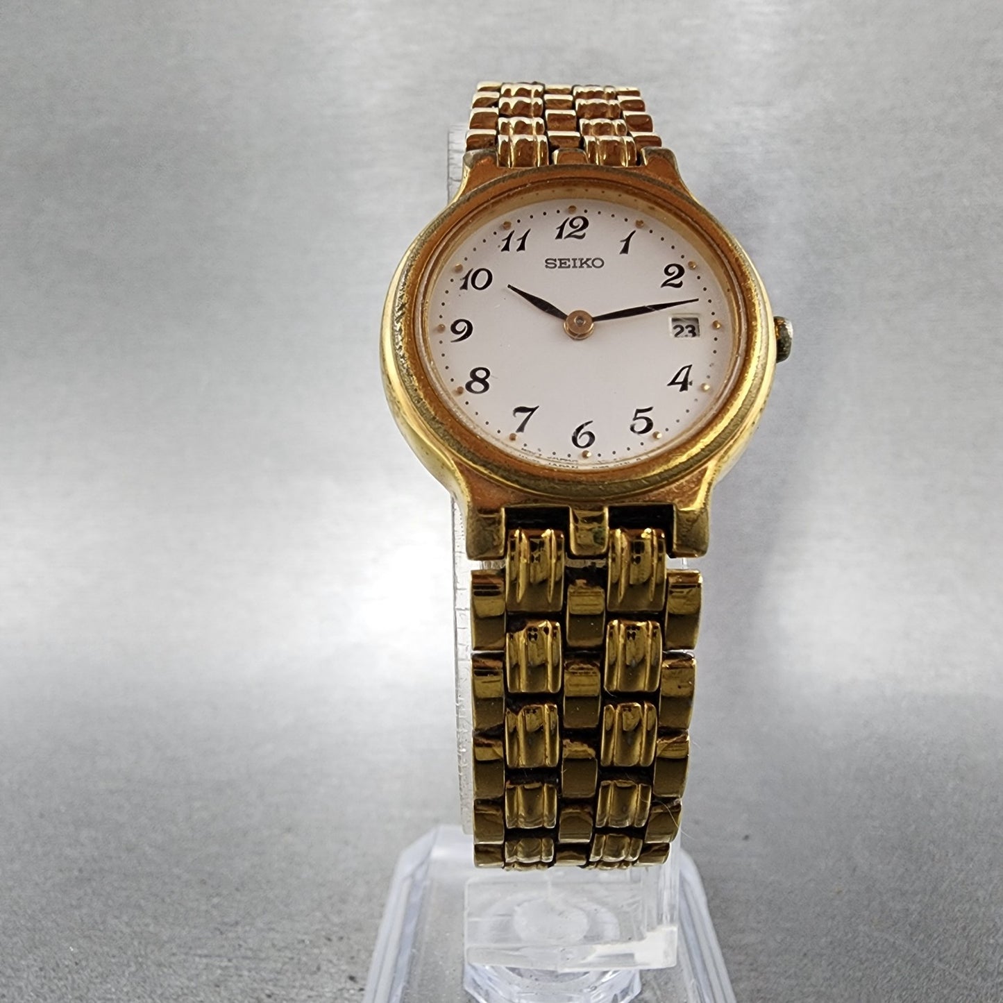 Seiko Watch Women 25mm White Dial Gold Tone Date Round 7n896001 New Battery5