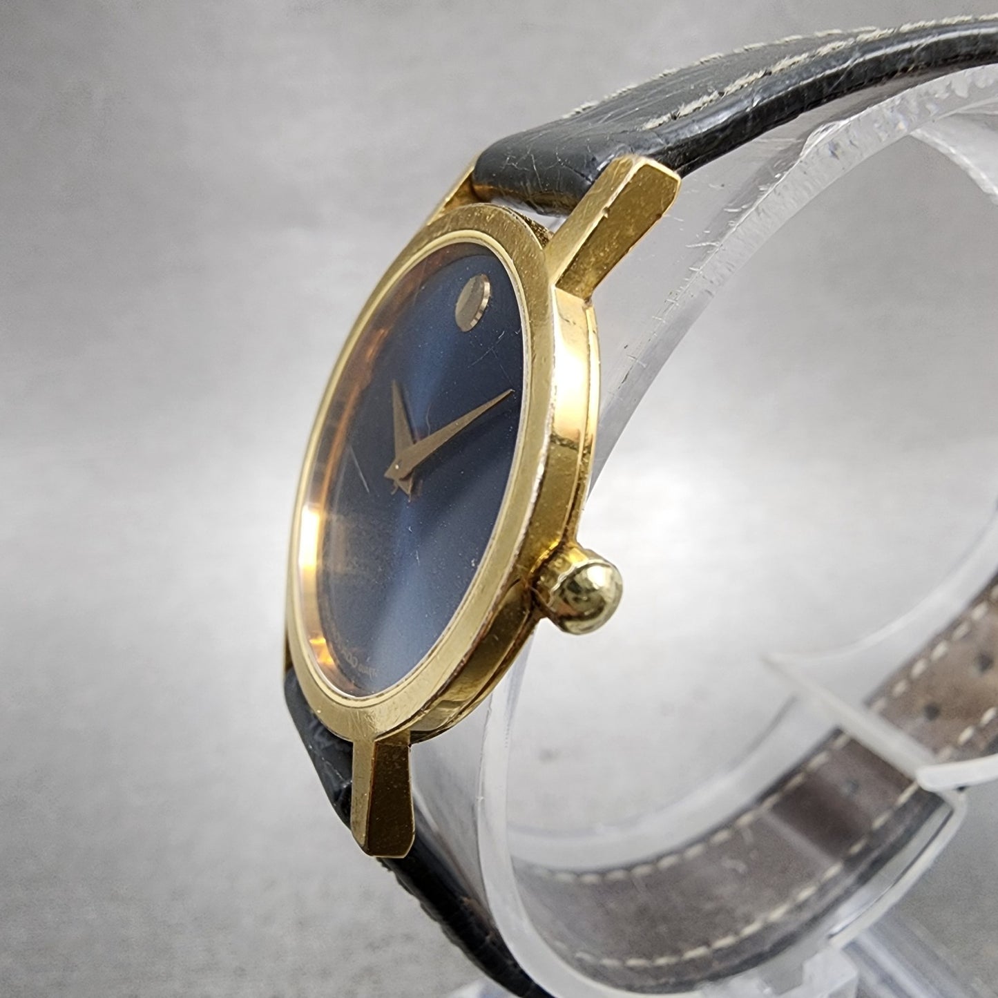 Movado Museum Watch Women 25mm Blue Dial Gold Tone Round 8725832 New Battery2