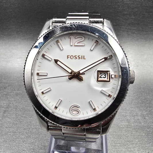 Fossil Perfect Boyfriend Watch Women 39mm White Dial Silver ES3728 New Battery0