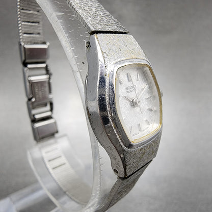Seiko Watch Women 17mm Silver Dial Silver Tone Hexagon 4N01-5021 New Battery