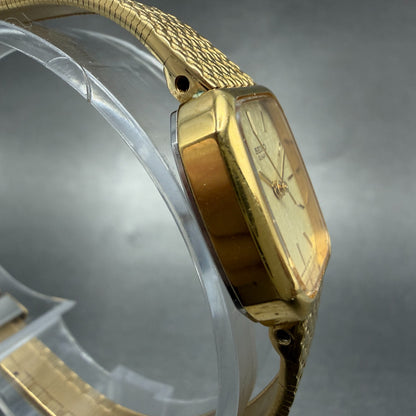 Seiko Watch Women 19mm Champagne Dial Gold Tone Rectangle 5421-5060 New Batt H5S3