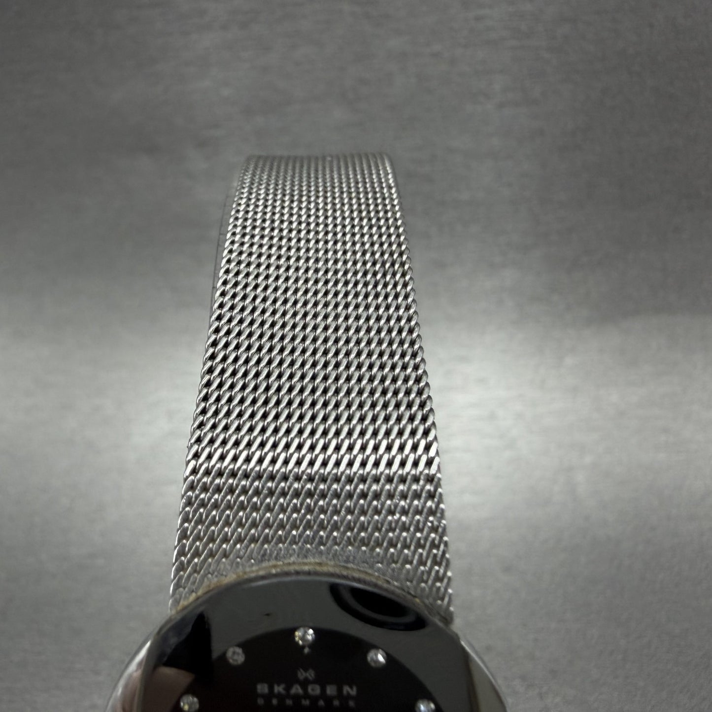 Skagen Watch Women 26mm Black Dial Silver Tone Oval Mesh Band 589SSSB New Batt4