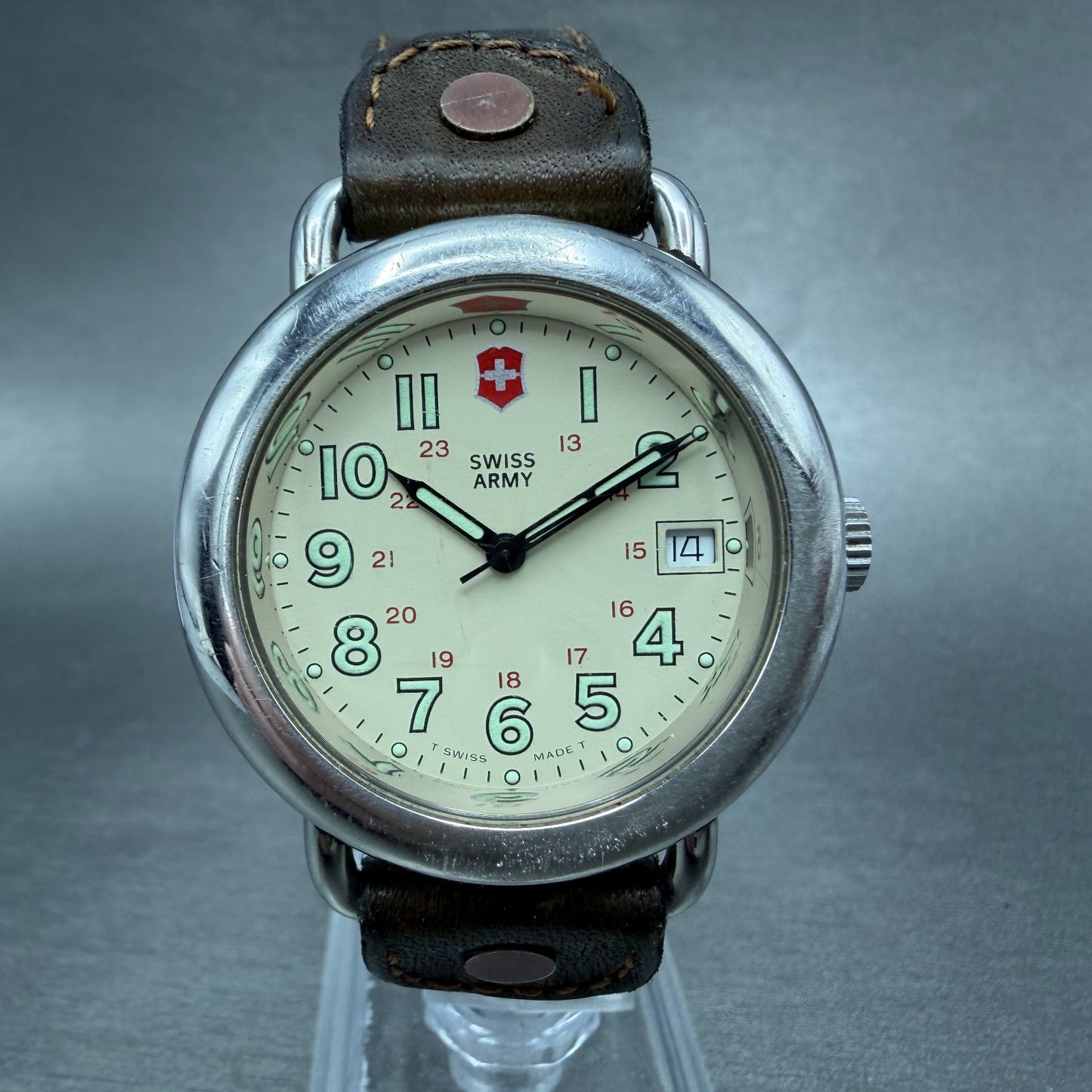 Victorinox Swiss Army Calvary Watch Men 37mm Cream Dial Silver Tone Date PART JP0