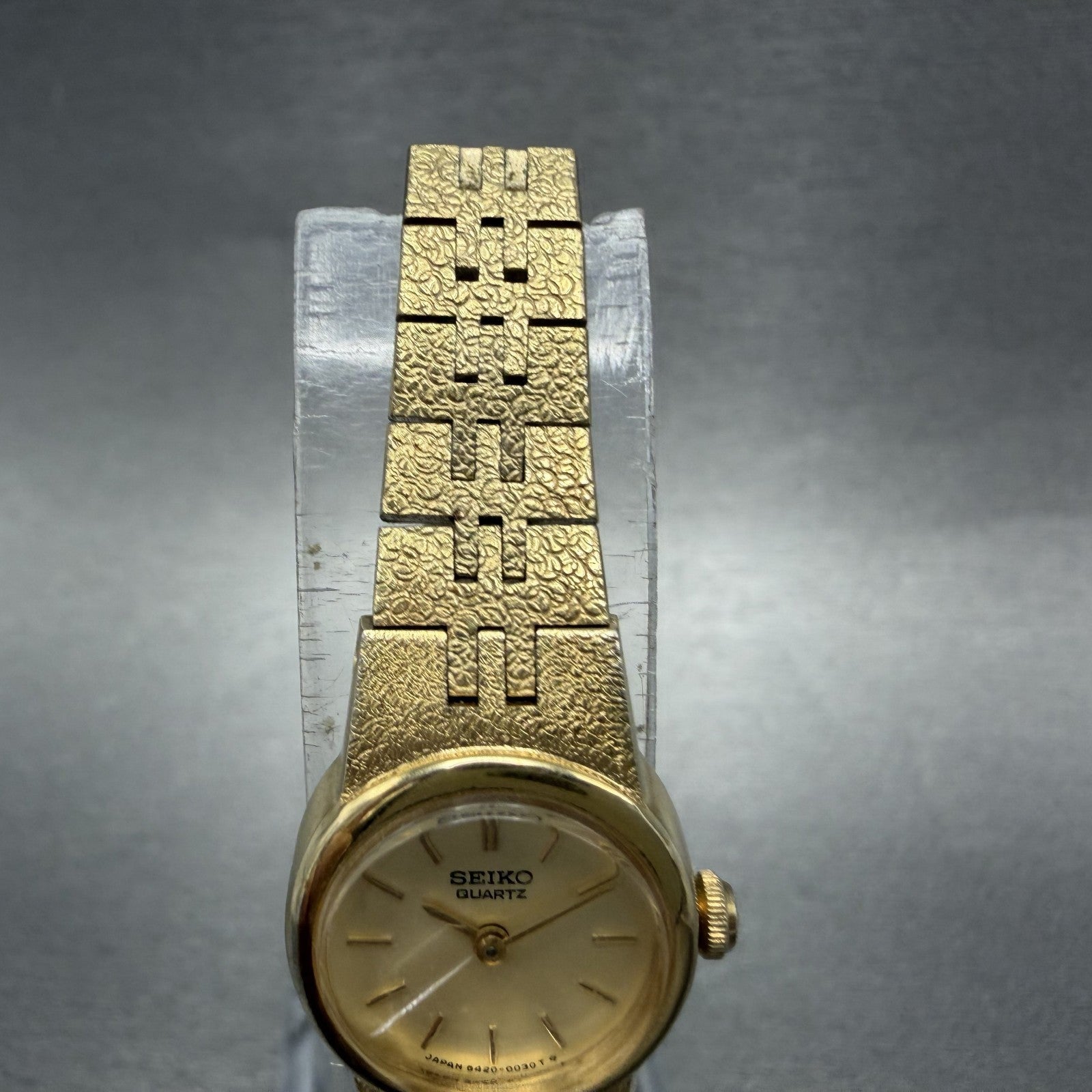 Seiko Watch Women 16mm Champagne Dial Gold Tone Round 54200039 New Battery4
