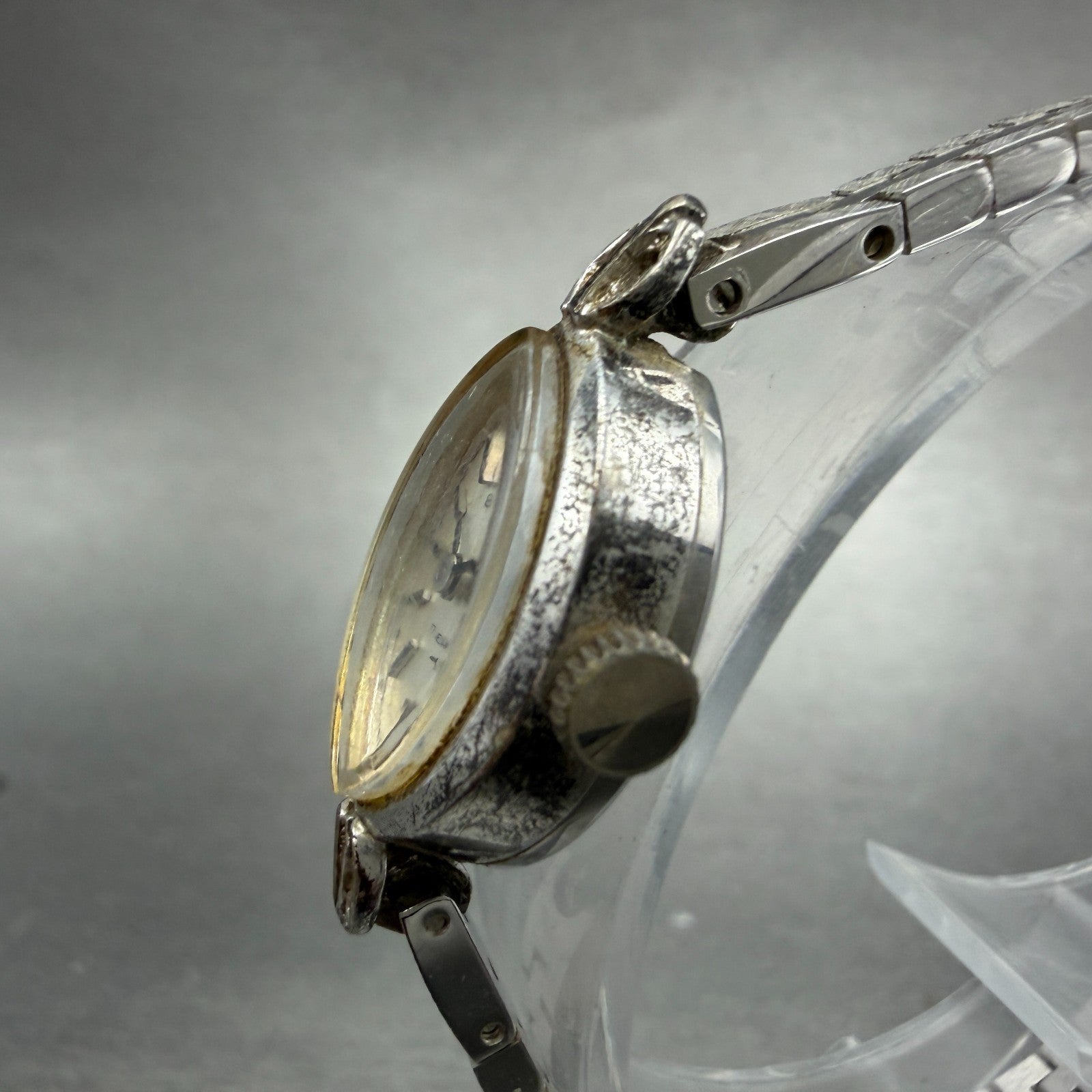 Seiko Watch Women 15mm Silver Dial Silver Tone Oval Manual 11-7430 Runs Vintage2