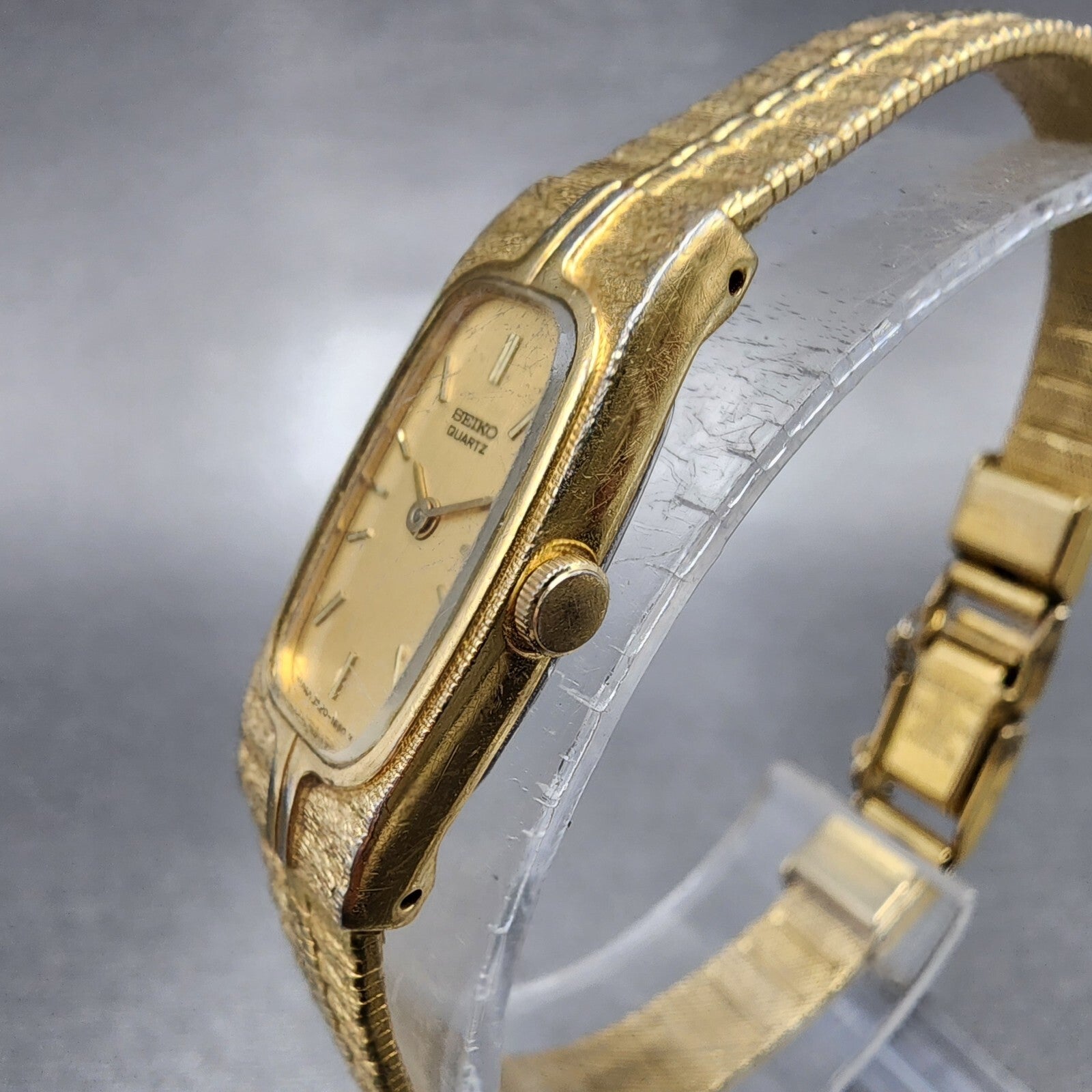 Seiko Tank Watch Women 13mm Gold Dial Gold Tone Rectangle 2E206310 New BatteryA2