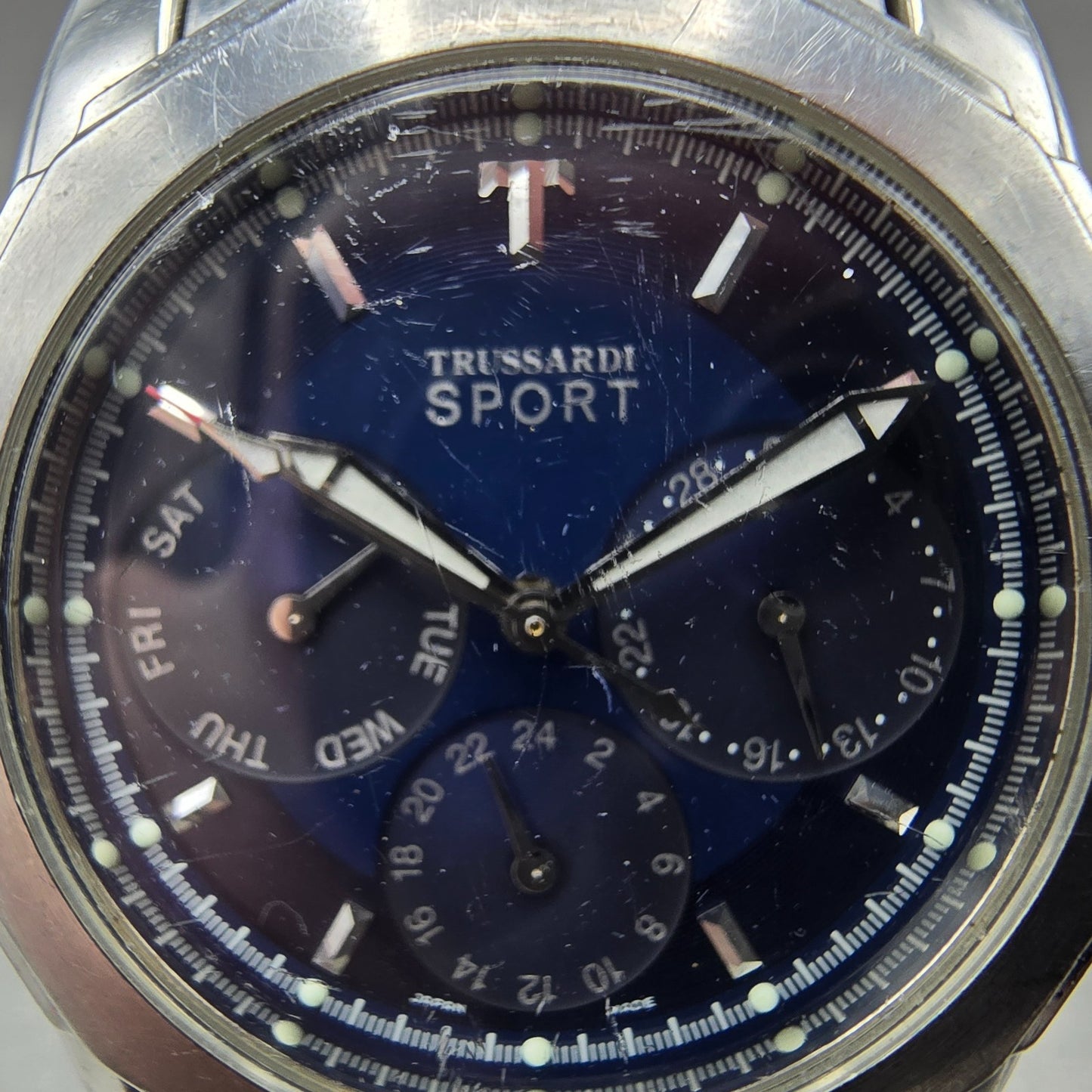 Trussardi Sport Watch Men 36mm Blue Dial Silver Tone Daydate Round New Battery1