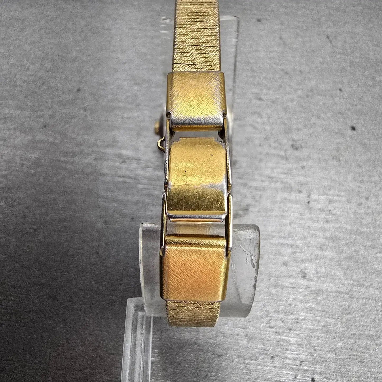 Seiko Watch Women 17mm Gold Dial Gold Tone Round 2C20-0149 VTG New Battery7