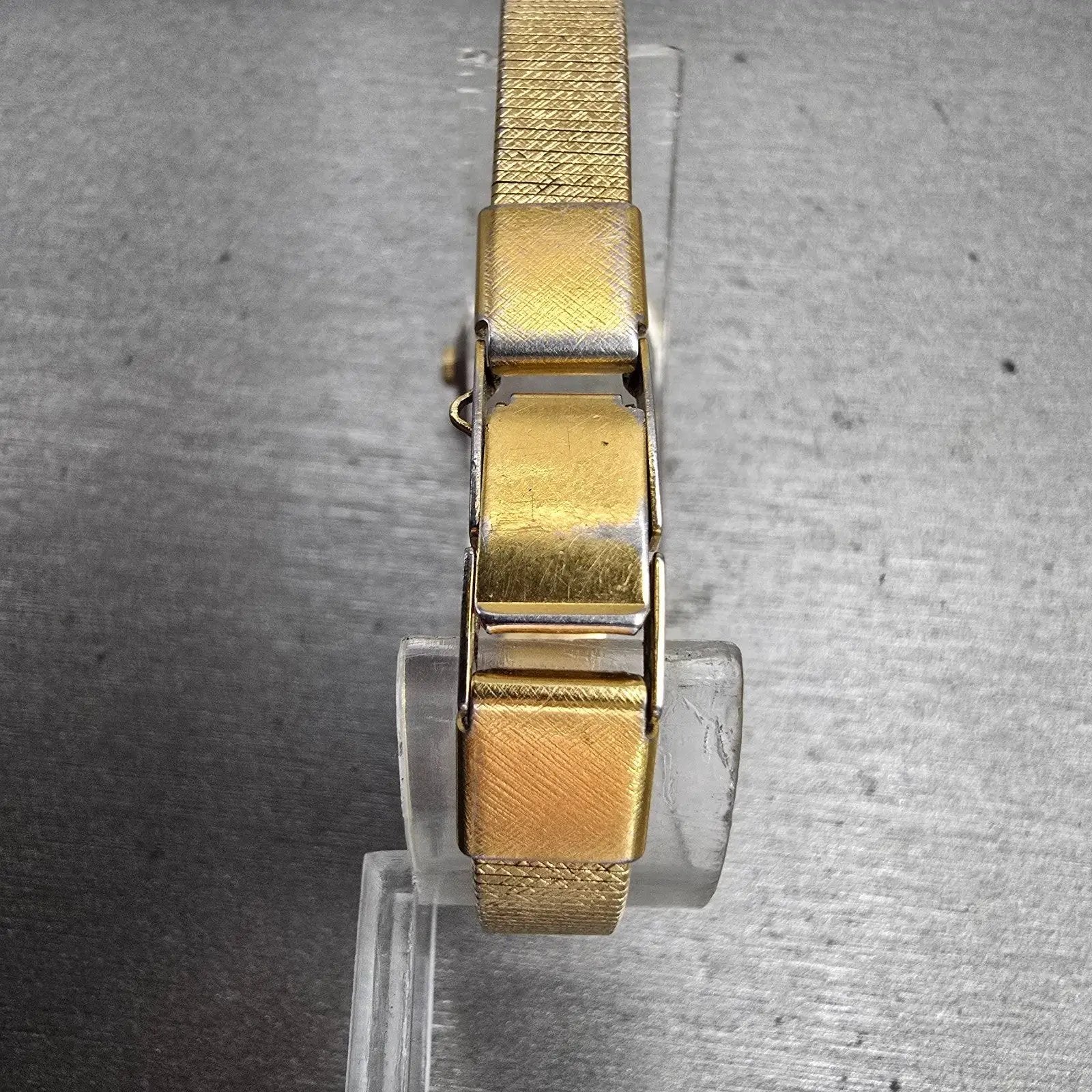 Seiko Watch Women 17mm Gold Dial Gold Tone Round 2C20-0149 VTG New Battery7