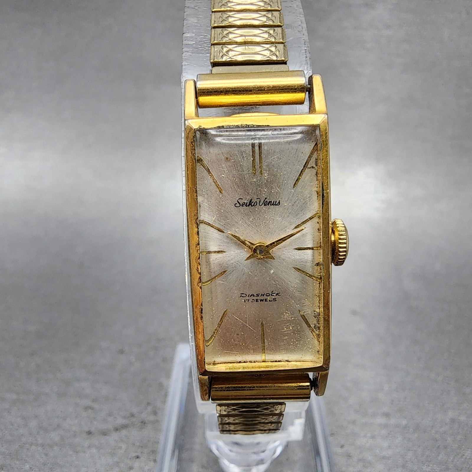 Seiko Venus Tank Watch Women 15mm Silver Dial Gold Tone 5514 Manual Runs0