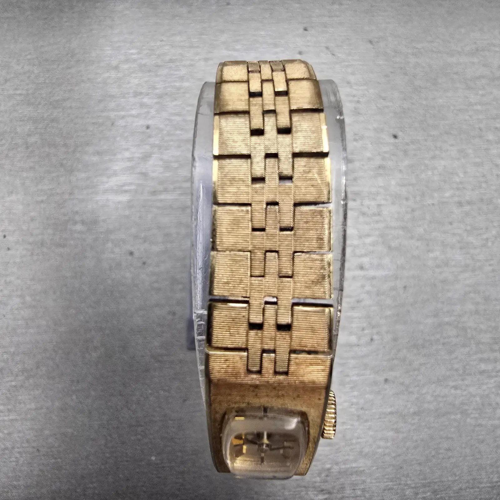 Seiko Watch Women 12mm Gold Dial Gold Tone Rectangle 1520-3339 Manual Wind VTG4