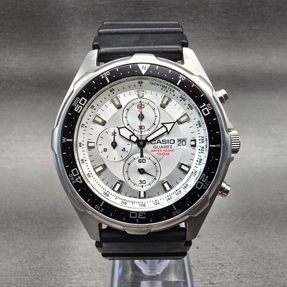 Casio AMW-330 Chronograph Watch Men 45mm Silver Dial Two Tone Date Round New Bat0