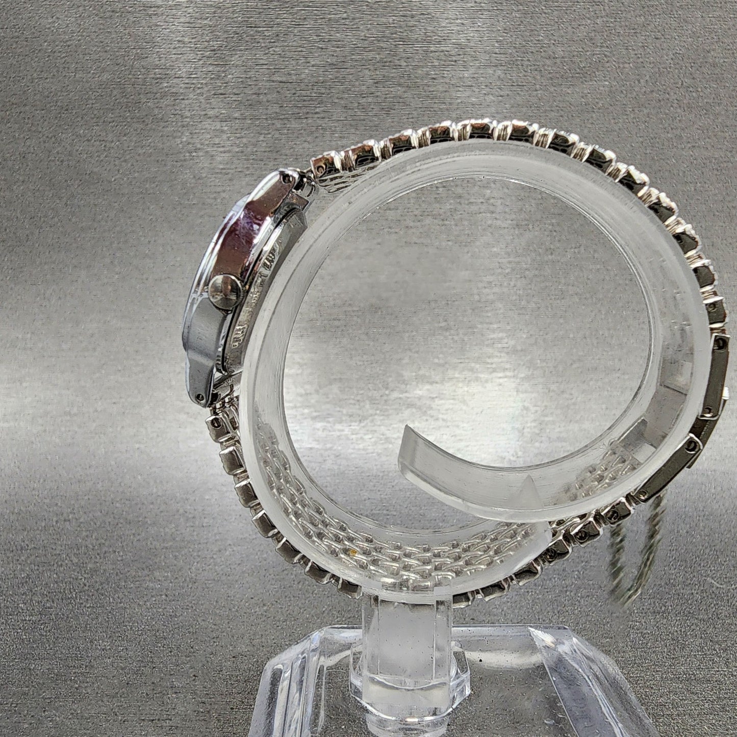 Seiko Alba Watch Women 23mm Silver Dial Silver Tone V8110780 New Battery6