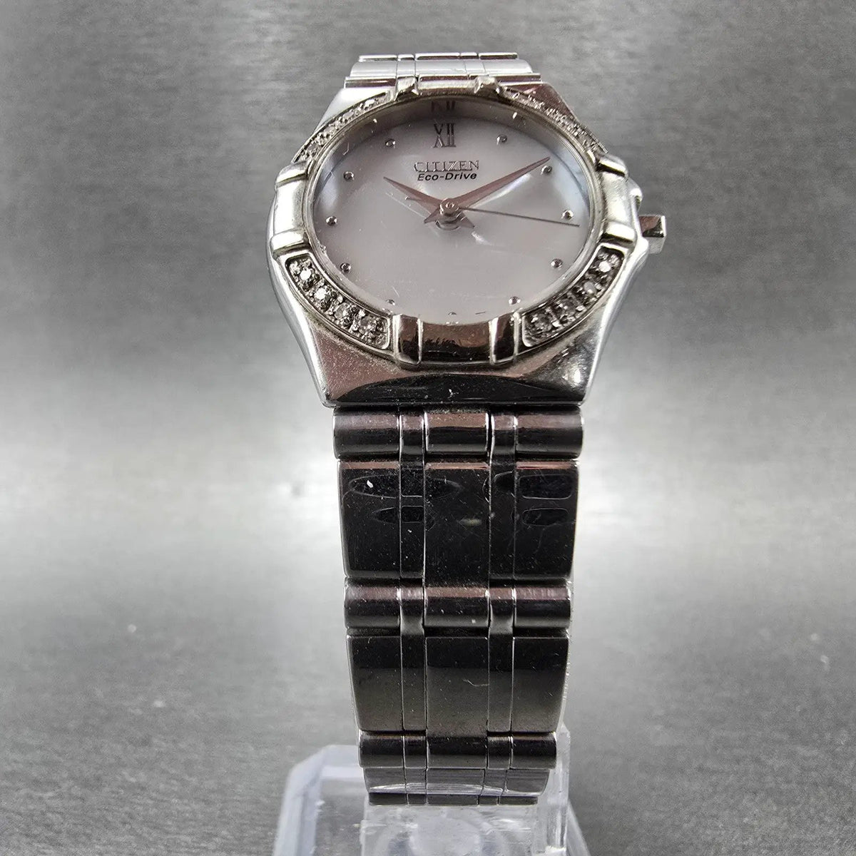 Citizen Eco-Drive Watch Women 26mm Silver Dial Silver Round E030-H26639 Runs5