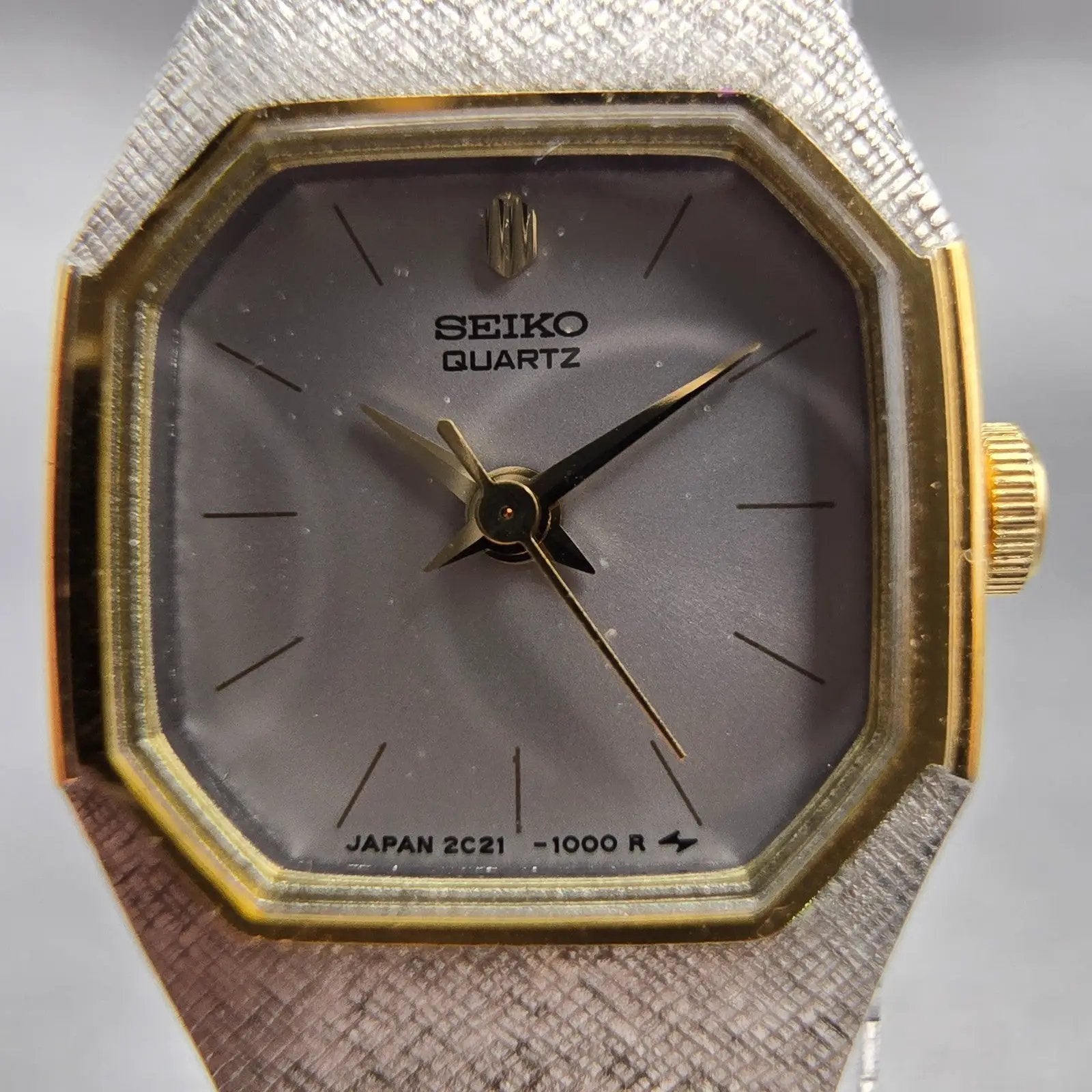 Seiko Watch Women 17mm Silver Dial Silver Tone Octagon 2C21-5409 New Battery VTG1