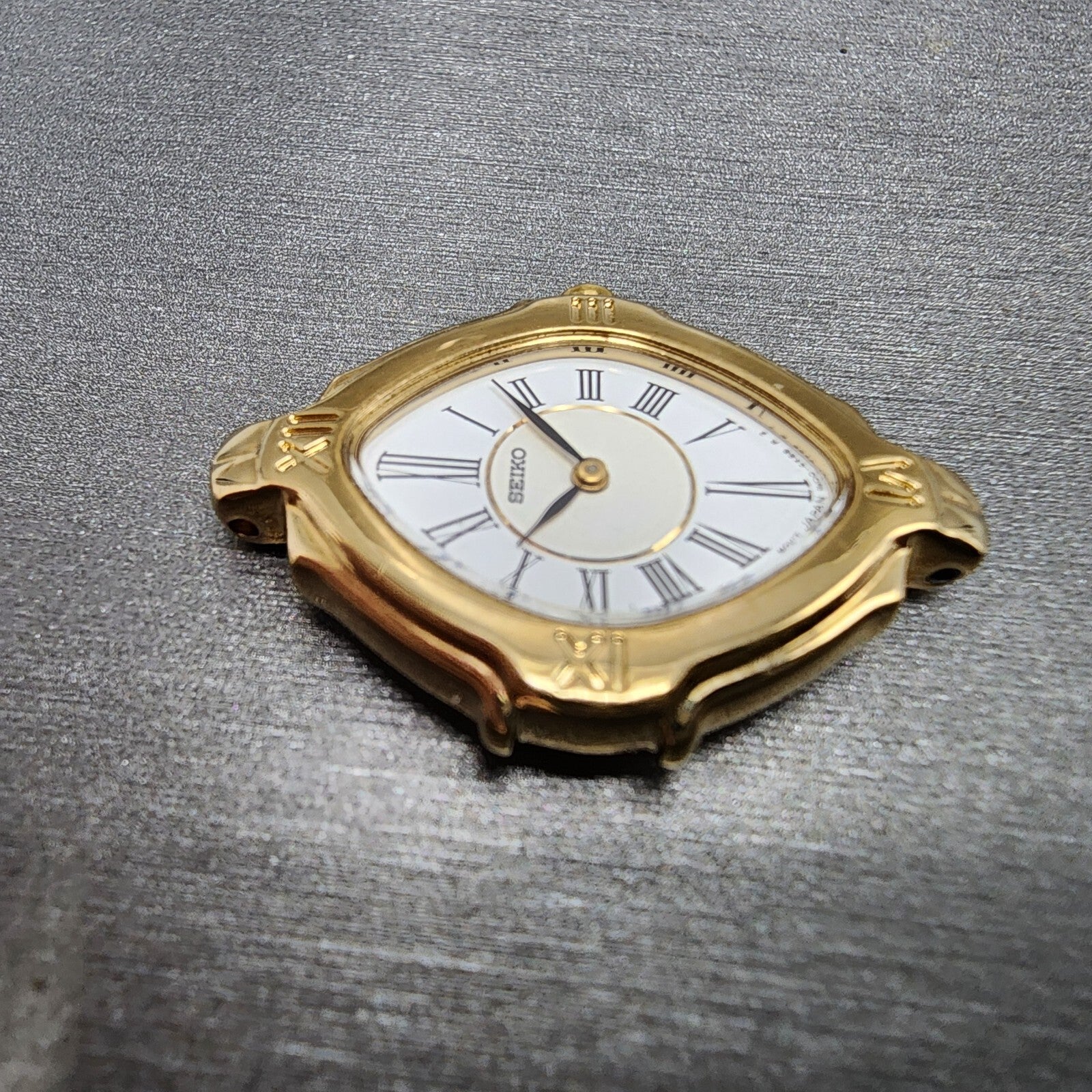 Seiko Watch Women 19mm White Dial Gold Tone 1N00 4K88 SXJR48 SAMPLE NO MOVEMENT4
