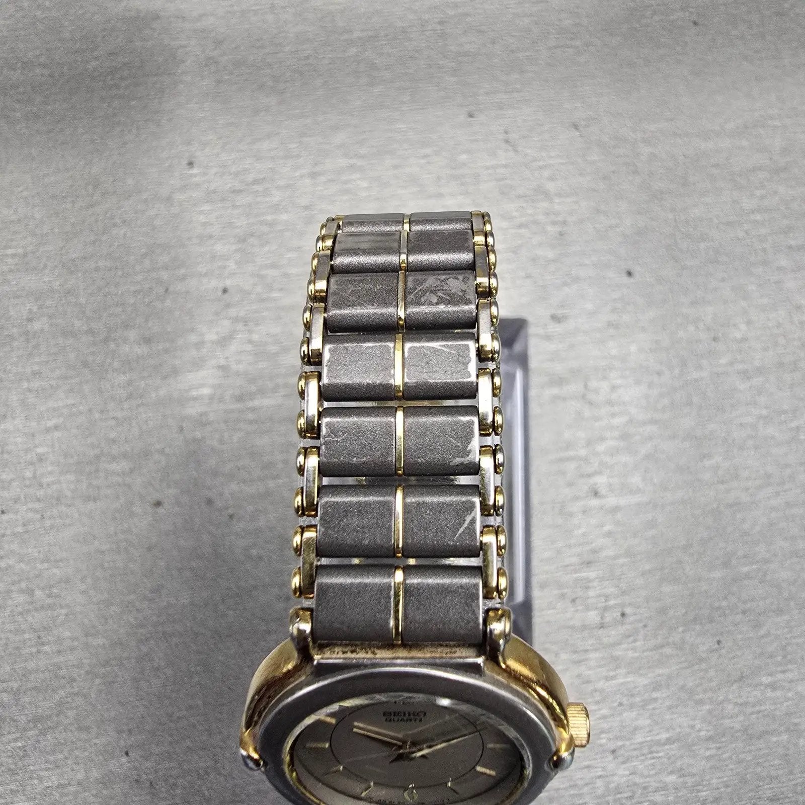 Seiko Watch Women 24mm Gray Dial Two Tone Round 2P20-001H New Battery Vintage4