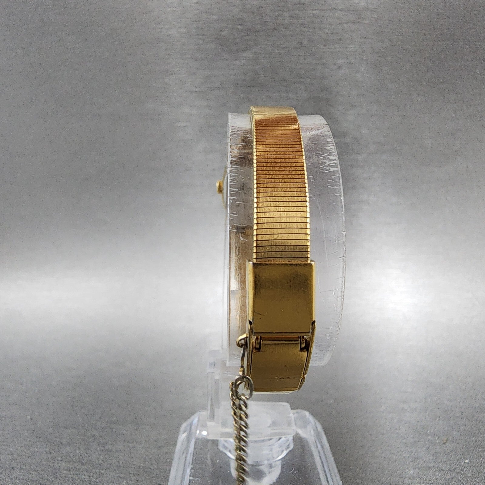 Seiko Watch Women 16mm Black Dial Gold Tone 2c205559 New Battery7