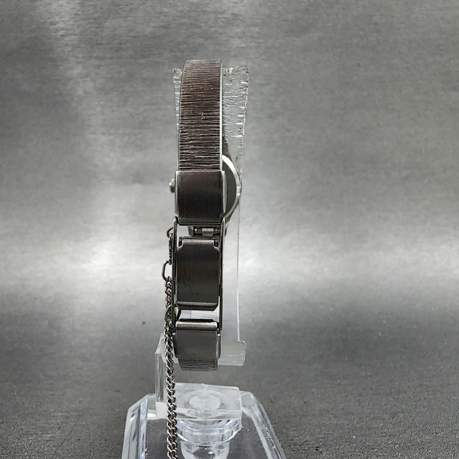 Citizen CQ Watch Women 17  White Dial Silver Tone Oval 3220S09532 New Battery7