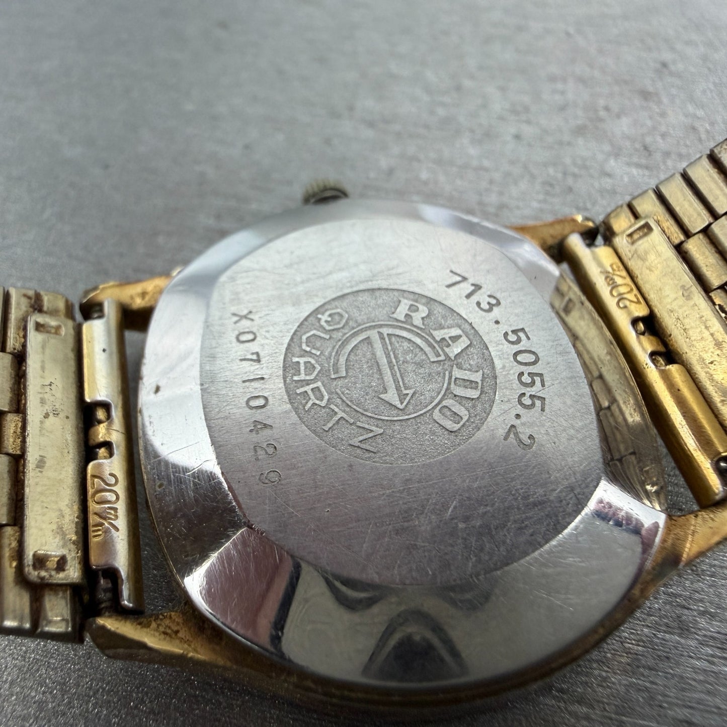 Rado Custom Watch Men 34mm Gold Dial Gold Tone Oval 713.5055.2 New Battery9