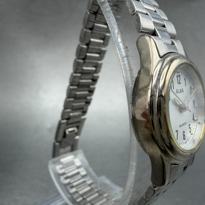 Seiko Alba Watch Women 23mm Silver Dial Silver Tone Date V782-X104 New Battery3