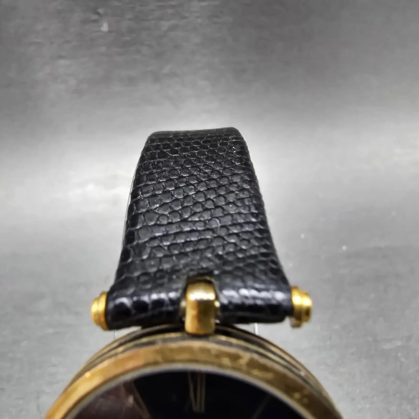 Gucci 2000M Watch Men 30mm Black Dial Gold Plated Leather Round New Battery VTGA4